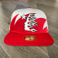 Hellstar White‑Red Contrast 3D Embroidery Flat Brim Snapback Cap